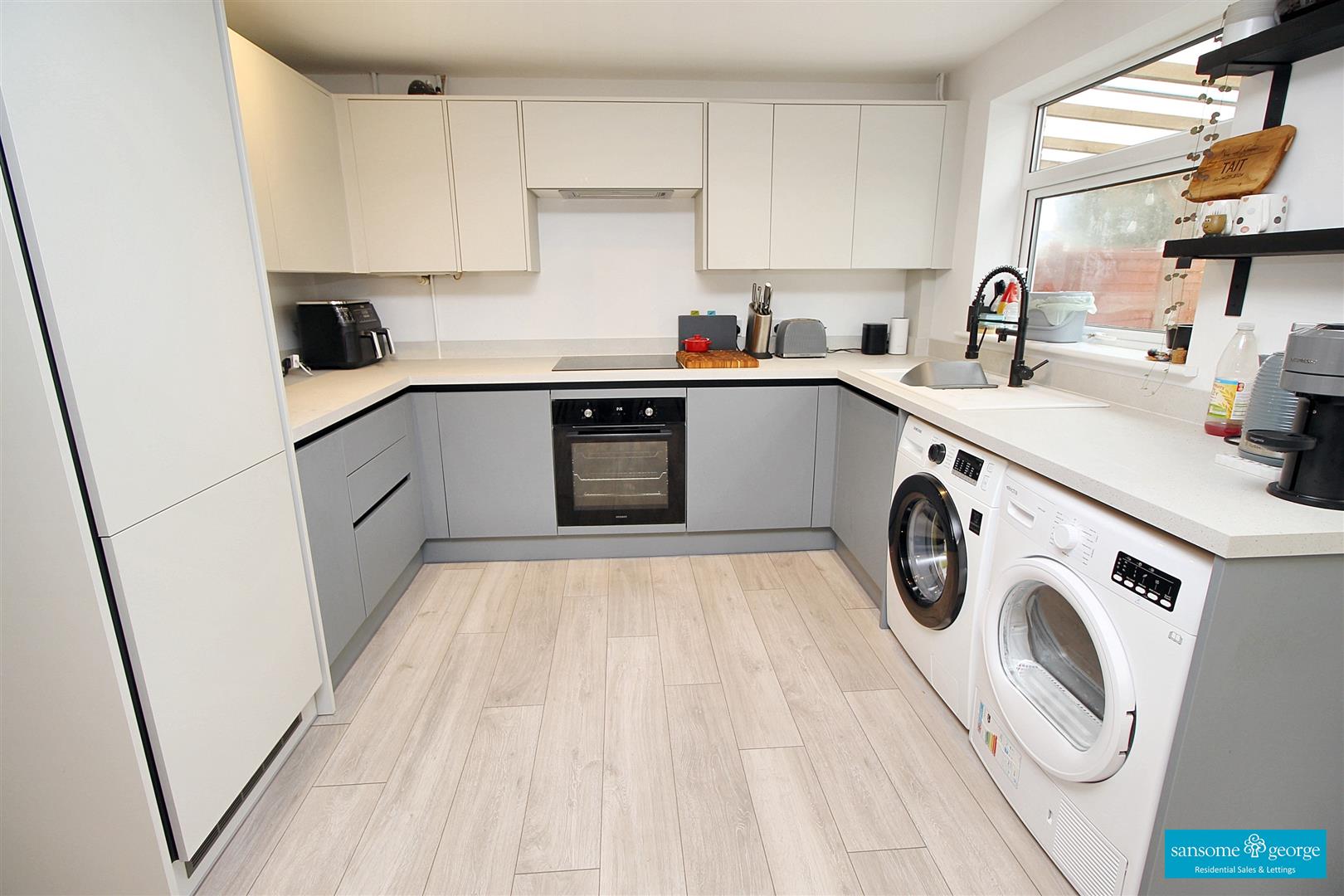 Tadcroft Walk, Calcot, Reading